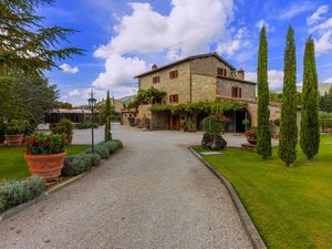 19393641-Villa-8-Cortona-300x225-5