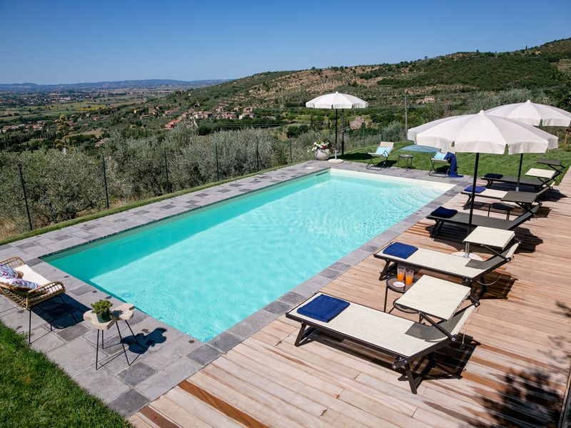 21694787-Villa-8-Cortona-800x600-0