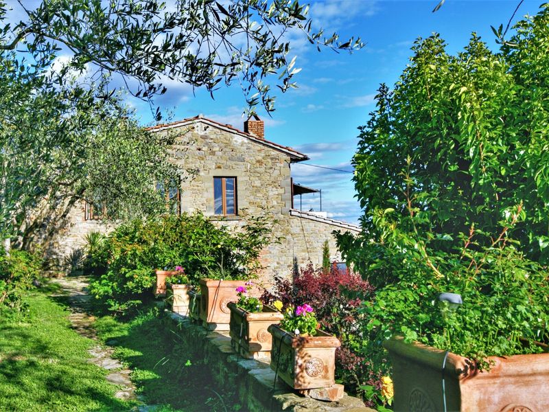 23150431-Villa-6-Cortona-800x600-0