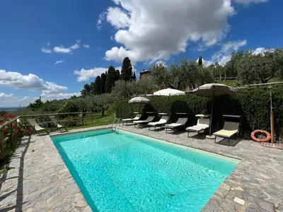 PoolOfHouse