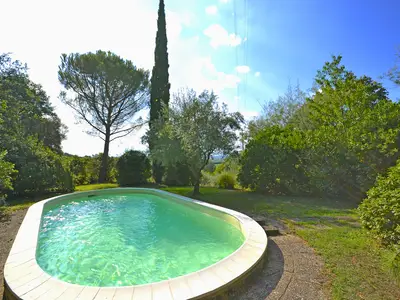 PoolOfHouse