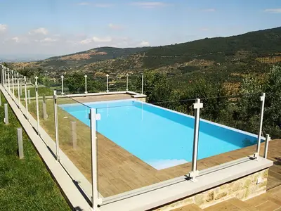 PoolOfHouse