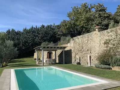 PoolOfHouse