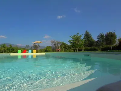 PoolOfHouse