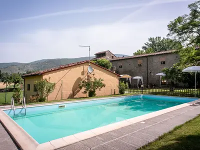 PoolOfHouse