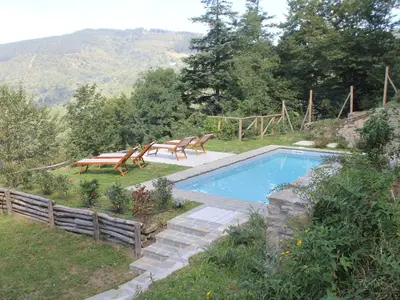 PoolOfHouse