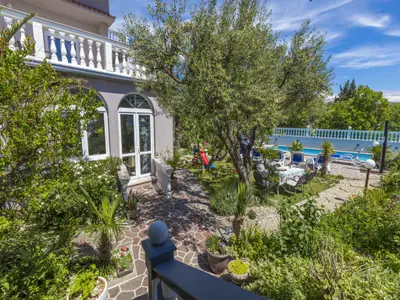 Villa für 12 Personen (193 m²) in Crikvenica 6/10