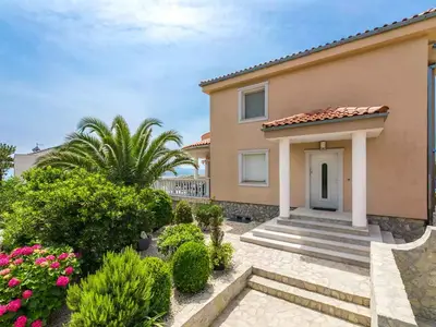 Villa für 8 Personen (180 m²) in Crikvenica 8/10