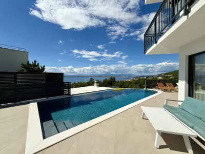 Villa für 10 Personen (180 m²) in Crikvenica 1/10