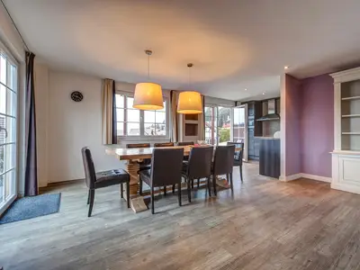 DiningRoom