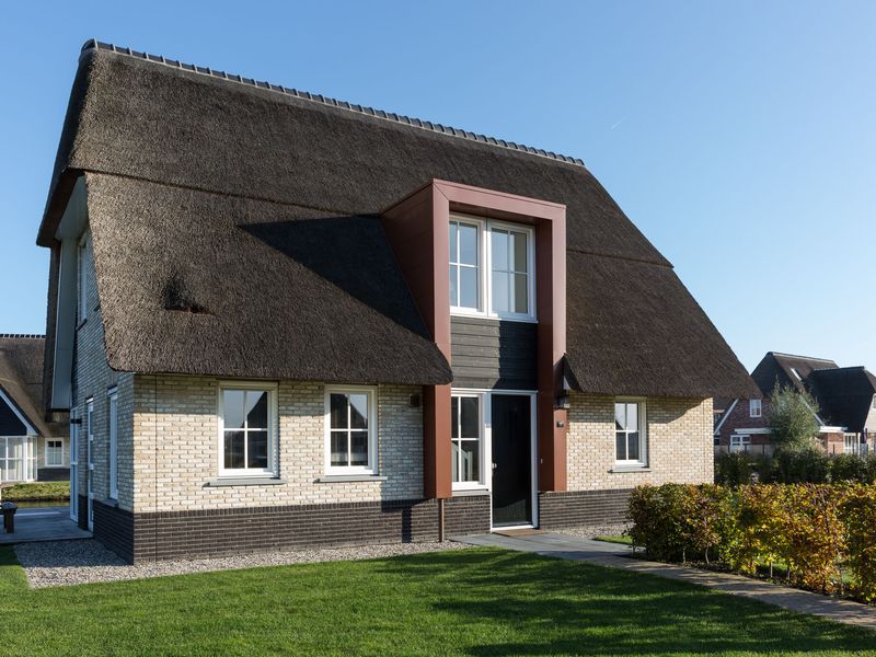 22365923-Villa-8-Delfstrahuizen-800x600-0