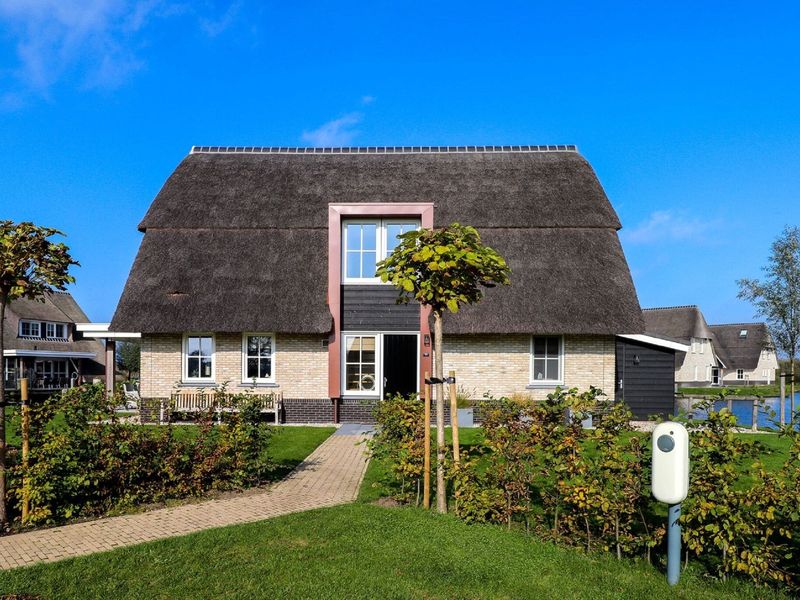 23434443-Villa-8-Delfstrahuizen-800x600-1