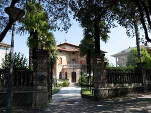 19350403-Villa-8-Desenzano Del Garda-300x225-2