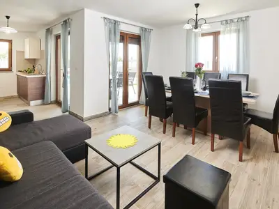 Villa für 8 Personen (170 m²) in Diminići 5/10