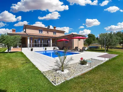 Villa für 8 Personen (130 m²) in Divsici 1/10