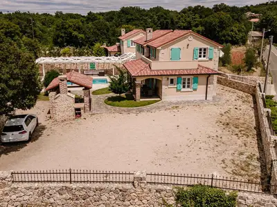 Villa für 10 Personen (180 m²) in Dobrinj 8/10