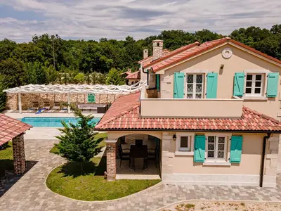 Villa für 10 Personen (180 m²) in Dobrinj 1/10