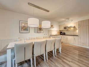 23141357-Villa-8-Domburg-300x225-3