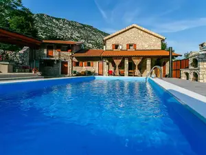 Villa für 8 Personen (140 m²) in Drivenik