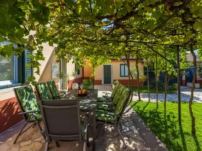 Villa für 10 Personen (180 m²) in Drivenik 3/10