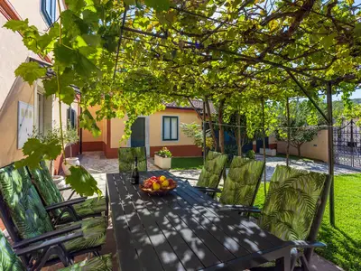 Villa für 10 Personen (180 m²) in Drivenik 6/10