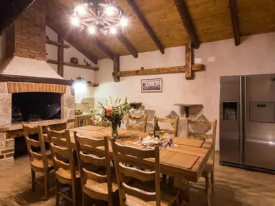DiningRoom
