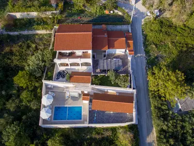 Villa für 8 Personen (140 m²) in Jesenice 4/10