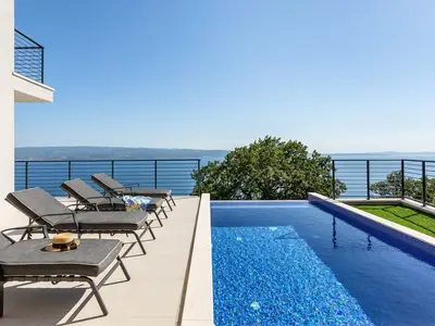 Villa Lipa mit privatem, beheiztem Pool, Sauna und herrlichem Panoramablick