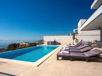 Villa Nano - Privater beheizter Infinity-Pool (32 m2), Whirlpool, herrlicher Meerblick