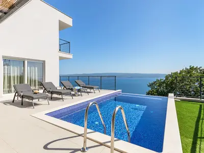 Villa Lipa mit privatem, beheiztem Pool, Sauna und herrlichem Panoramablick