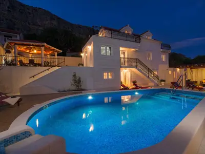 Sehr gut organisierte Lichter im Außenbereich