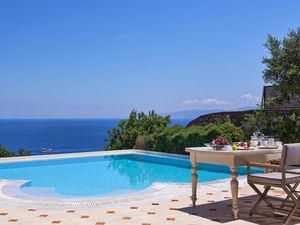 23291927-Villa-4-Elounda-300x225-0