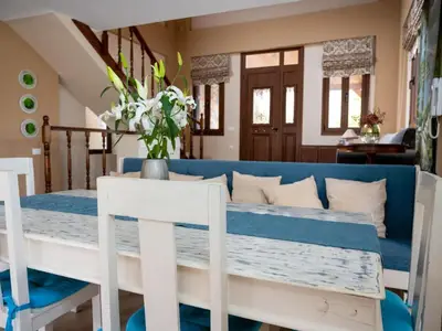 DiningRoom
