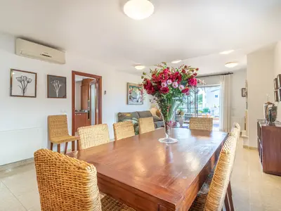 DiningRoom