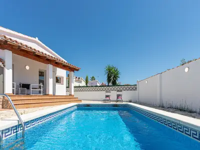 PoolOfHouse