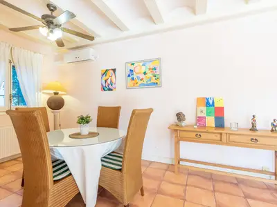 DiningRoom