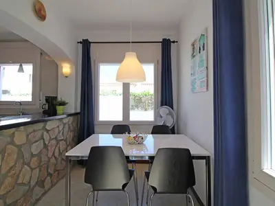 DiningRoom