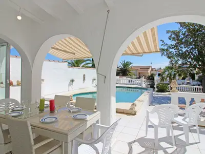 PoolOfHouse