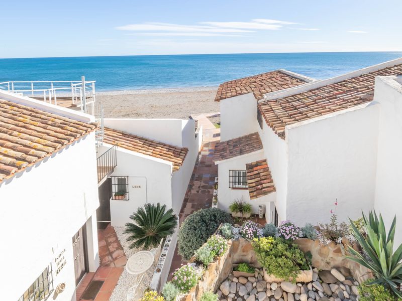 23707925-Villa-10-Estepona-800x600-1