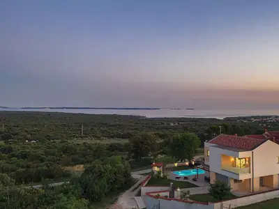 Villa für 6 Personen (200 m²) in Fažana 8/10