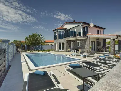 Villa für 10 Personen (128 m²) in Fažana 3/10