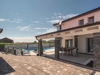 Villa für 10 Personen (128 m²) in Fažana 8/10