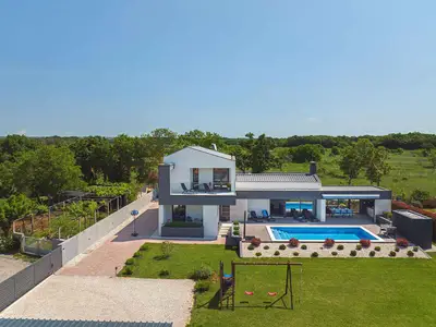 Villa für 8 Personen (190 m²) in Valbandon 4/10