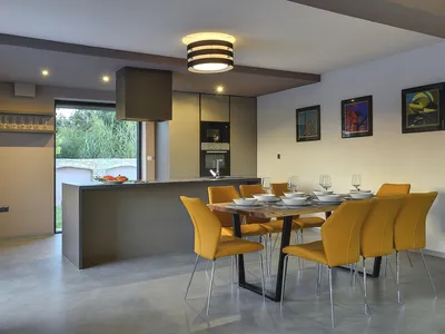DiningRoom