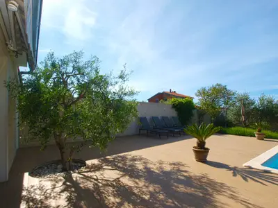 Villa für 10 Personen (120 m²) in Valbandon 10/10