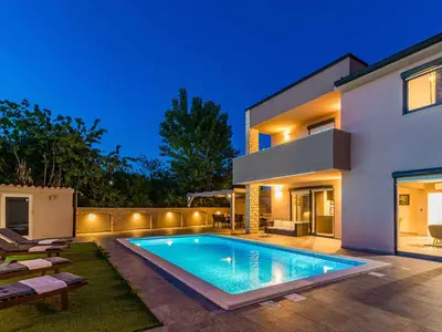 Villa für 10 Personen (210 m²) in Valbandon 1/10