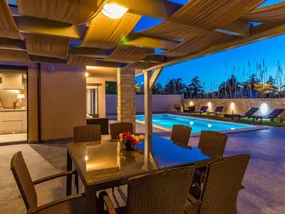 Villa für 10 Personen (210 m²) in Valbandon 8/10