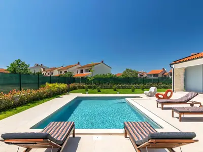Villa für 8 Personen (160 m²) in Valbandon 5/10