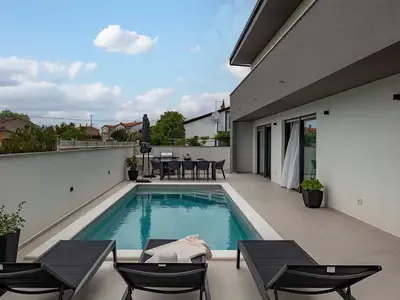 Villa für 9 Personen (160 m²) in Valbandon 3/10