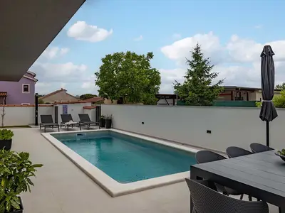 Villa für 9 Personen (160 m²) in Valbandon 4/10